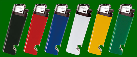 photo de briquet avec ouvre-bouteille opener bottle